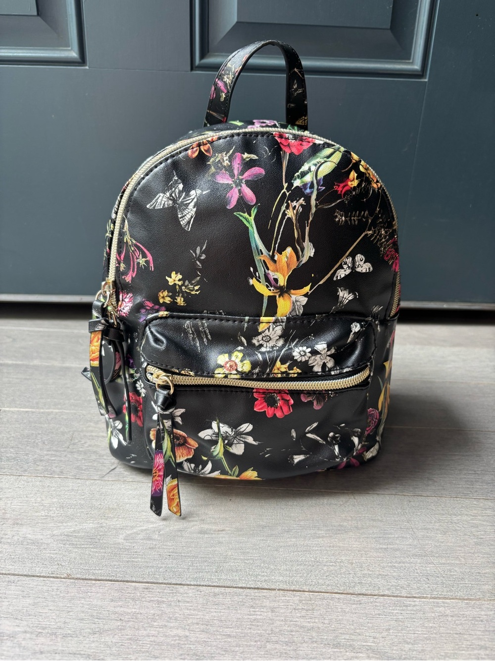 Khols Black Floral Fuax Leather Mini Backpack Purse Zippers Pockets Adjustable